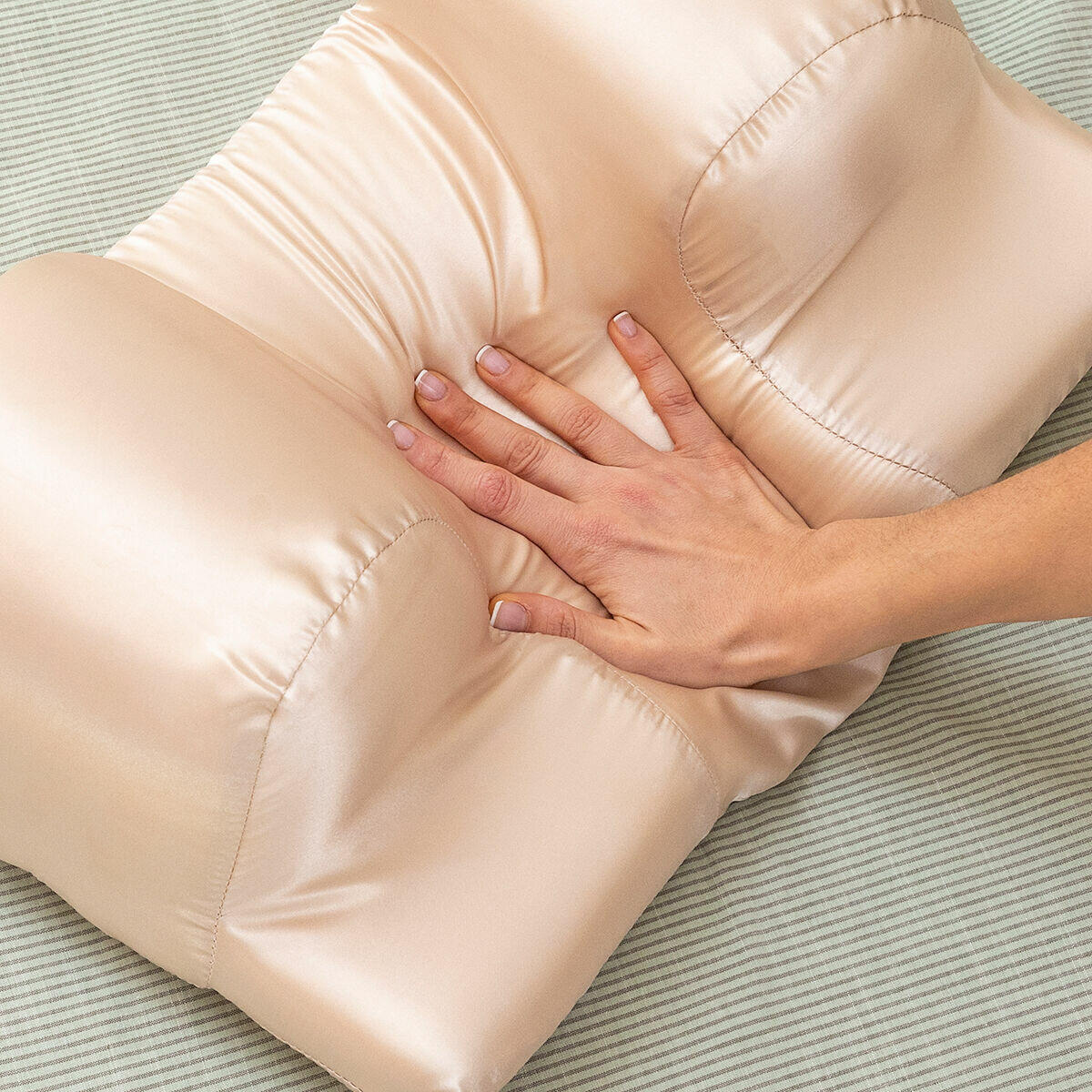 Almohada Cervical Ergonómica Memory Foam – Duerme Sin Dolor y Despierta Renovado